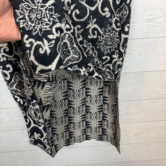 PERUVIAN CONNECTION BLACK CREAM SKIRT - Picture 5 of 5